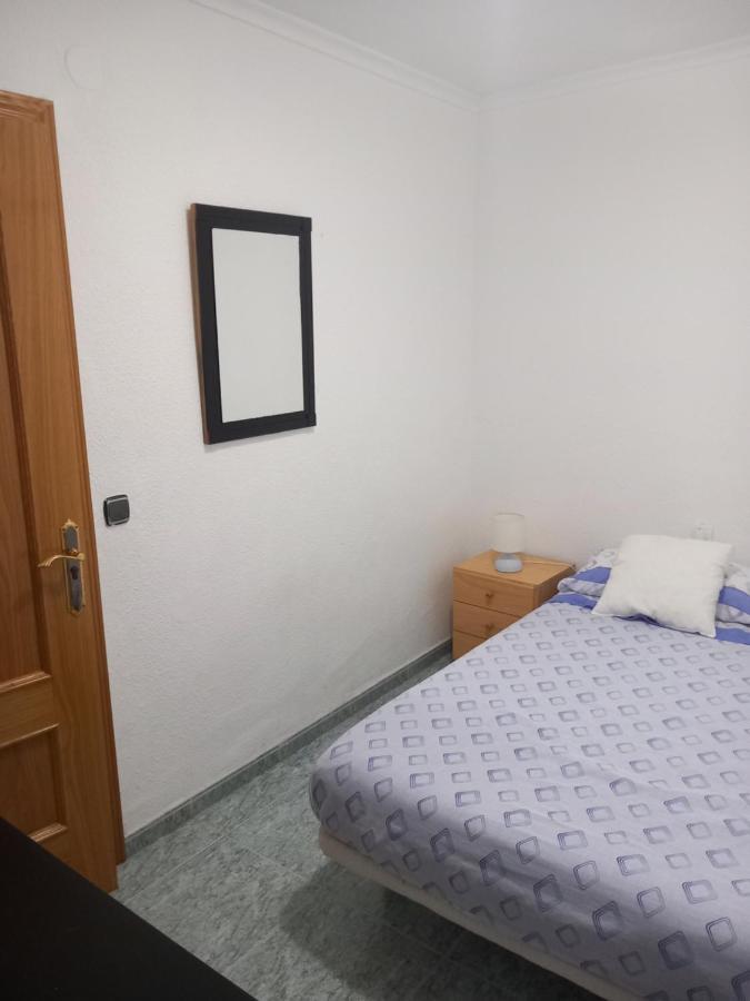 Grande En Piso Compartido Con 2 Adultos Séjour chez l'habitant Valence
